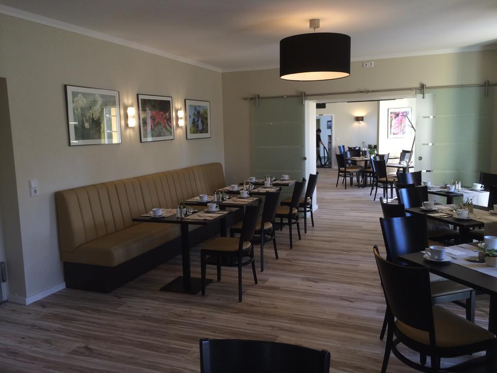 Hotel Und Restaurant Kranichsberg Woltersdorf  Exteriér fotografie