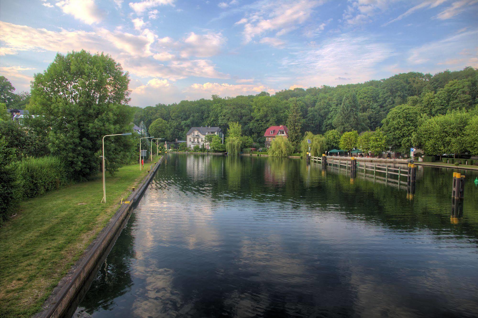 Hotel Und Restaurant Kranichsberg Woltersdorf  Exteriér fotografie