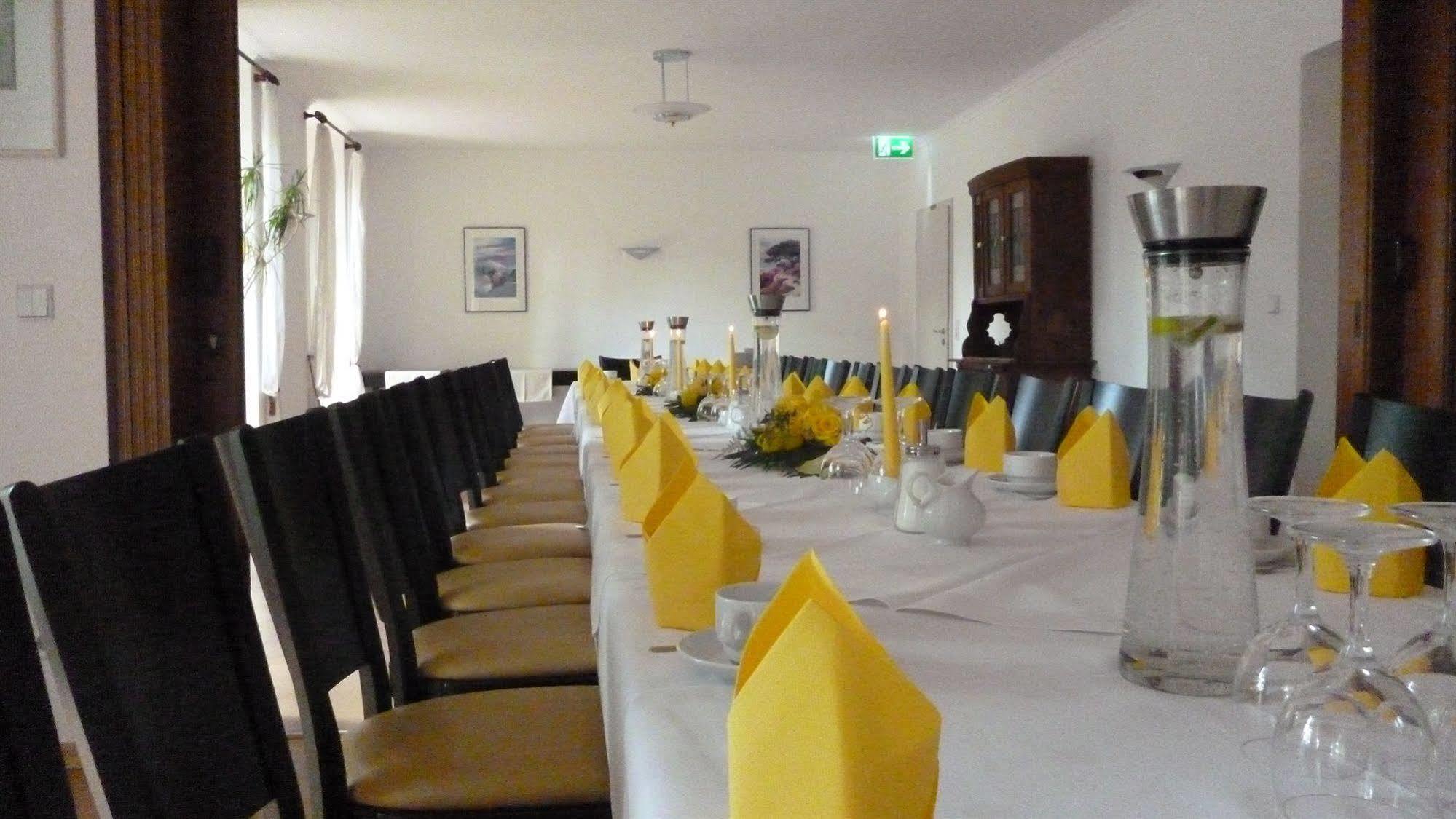 Hotel Und Restaurant Kranichsberg Woltersdorf  Exteriér fotografie
